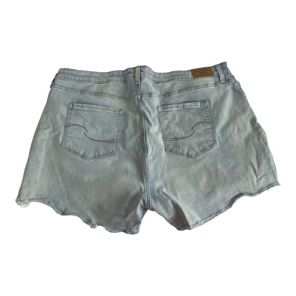 Levis Signature Womens Shorts Adult Plus Size 22 Light Wash Denim Cut off - Picture 4 of 9